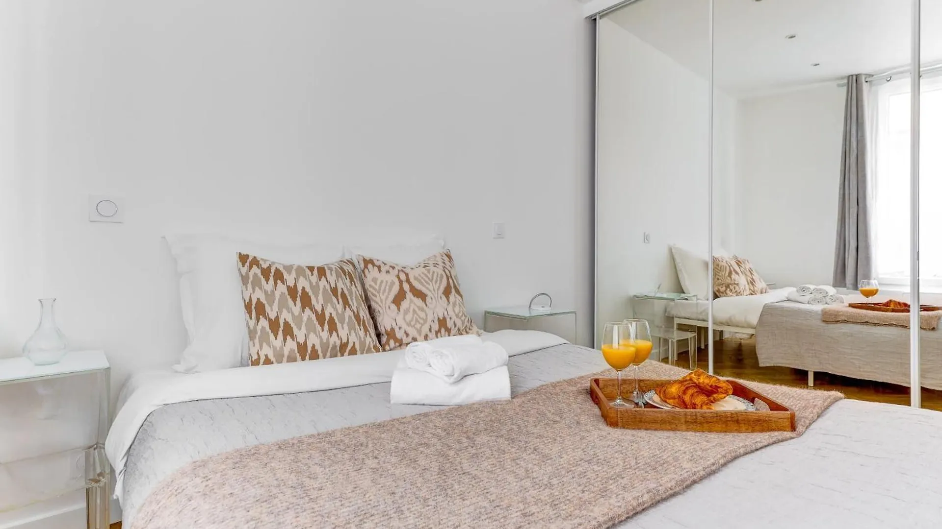 アパート Eiffel Tower & Champ De Mars - 1Br - Paris Vacation Rentals フランス